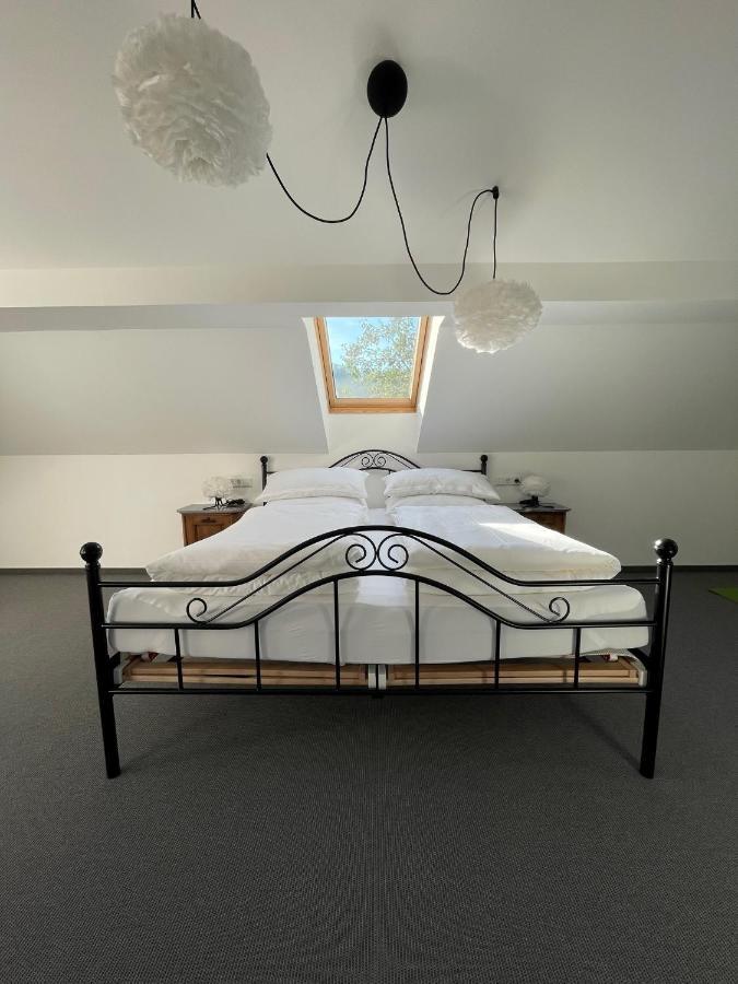 Haigerloch Stilvolle Wohnung Fuer 2-3 Personen - Mit Riesiger Dachterrasse מראה חיצוני תמונה
